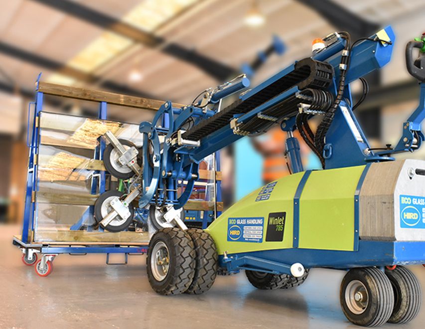 Winlet glazing robot