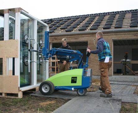 Winlet-350_Lifting-glass-window-installer